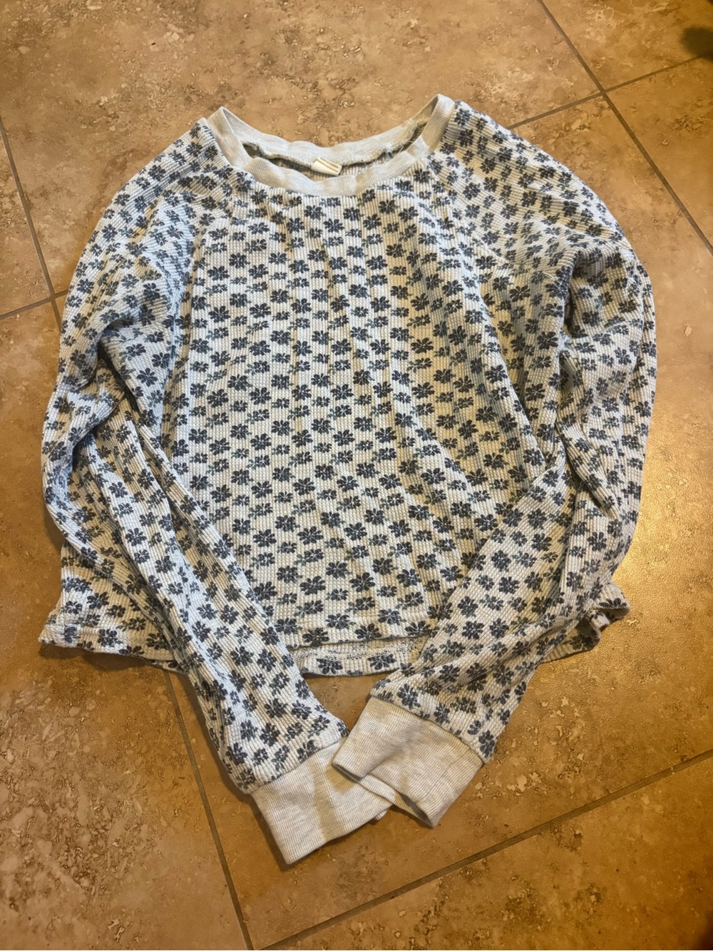 PacSun Women's Long Sleeve Thermal Tee in Cream and Navy Floral